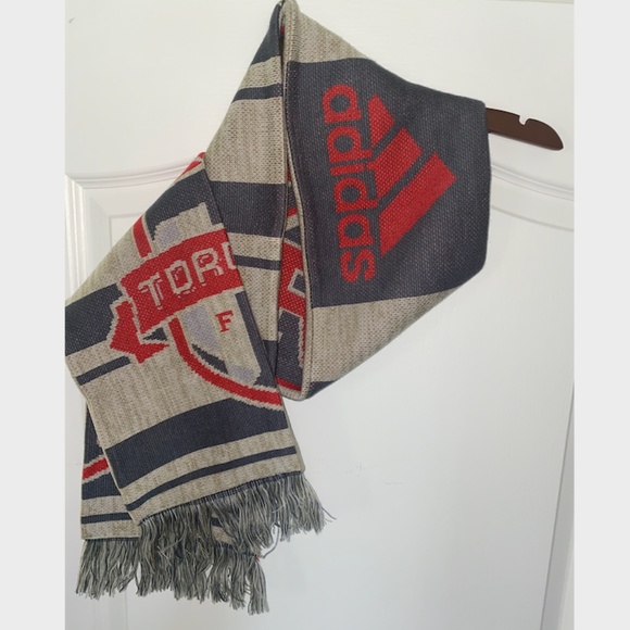 Authentic Vintage 2012 Adidas Toronto FC Scarf - Picture 1 of 1